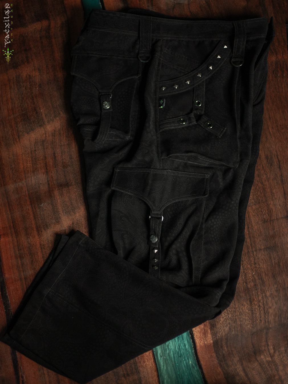 Pants Men Baggy Pockets / Indonesian Super black - DRAGONS